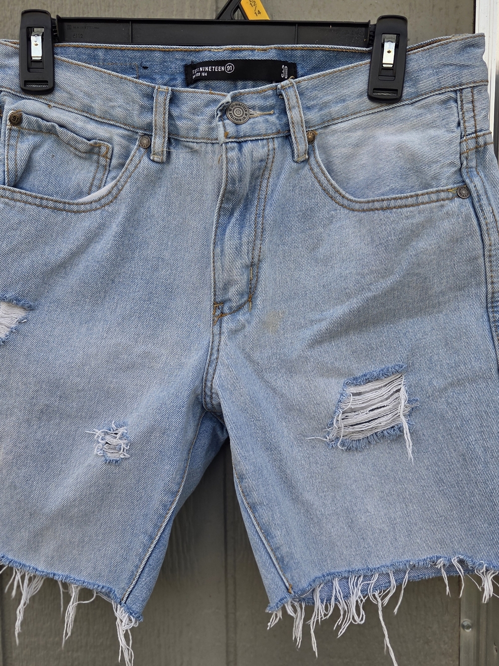 Distressed Light Blue Men's Denim Shorts